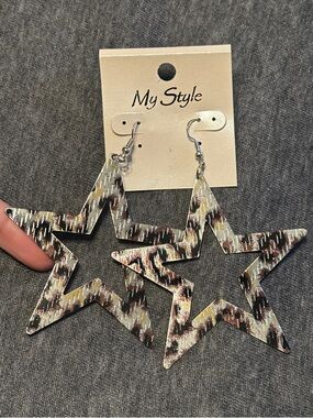 My Style Multicolor Animal Print Metallic Star Drop Earrings